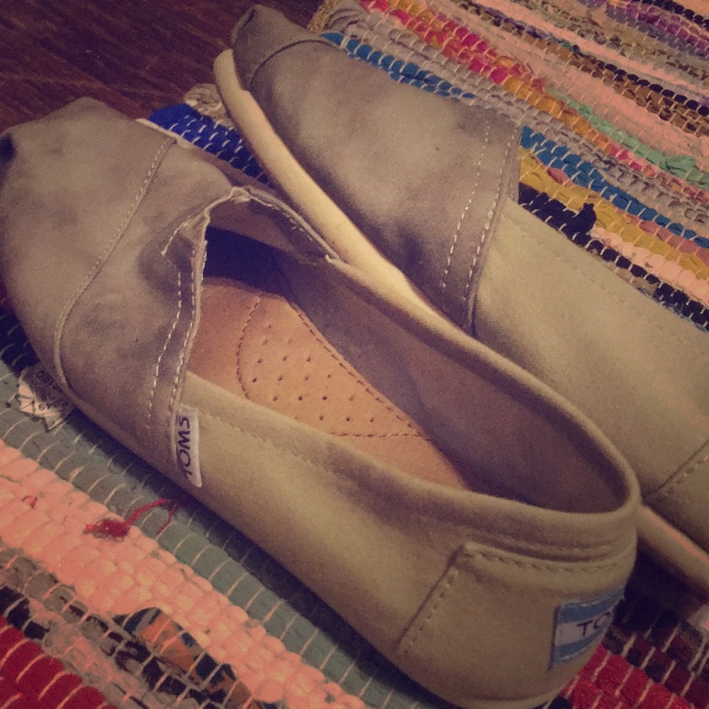 Green toms shoes